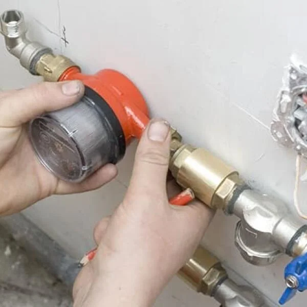 Cách Mở Van Ống Nước