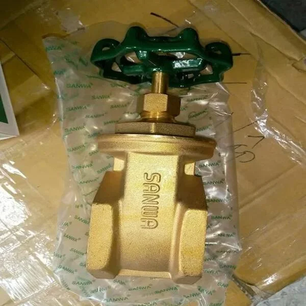 Van khóa nước Sanwa