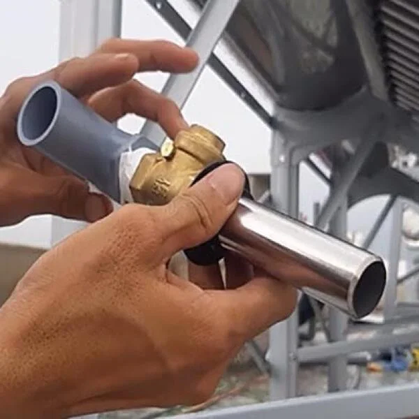 Lắp van 1 chiều cho bồn nước